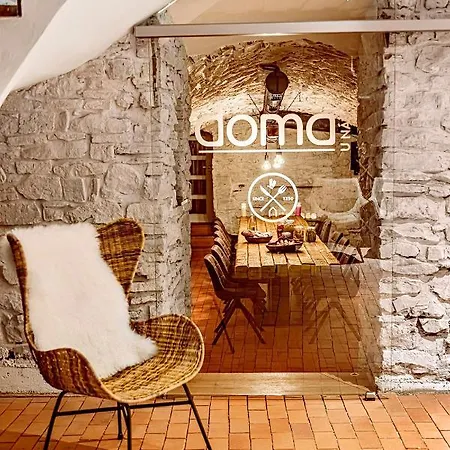 Doma U Nas Boutique & 4*