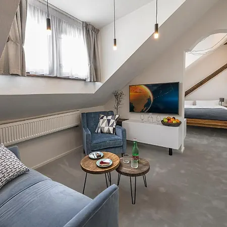 Boutique & Doma U Nas - Entry Aquacity Free Hotel