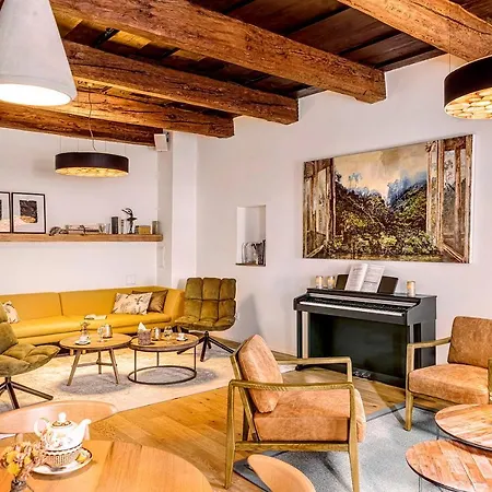 Doma U Nas Boutique & 4*