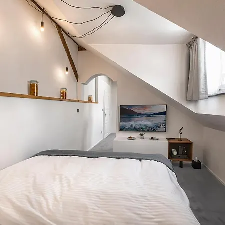 Doma U Nás - Vstup Do Aquacity V Cene Hotel 4*