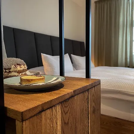 Boutique & Doma U Nas - Entry Aquacity Free Hotel