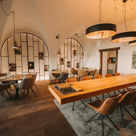 Doma U Nas Boutique & 4*