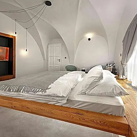 Doma U Nas Boutique & 4* Poprad