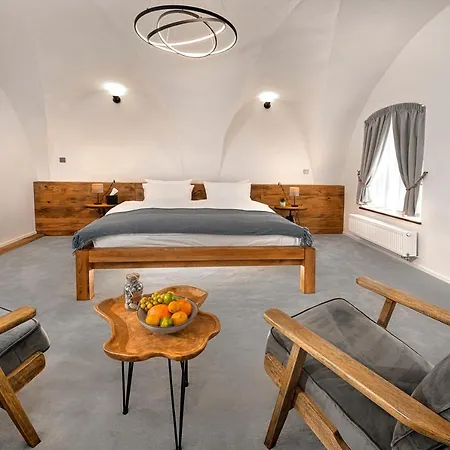 Boutique & Doma U Nas - Entry Aquacity Free Hotel 4*