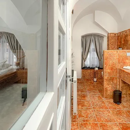 Doma U Nas Boutique & 波普拉德