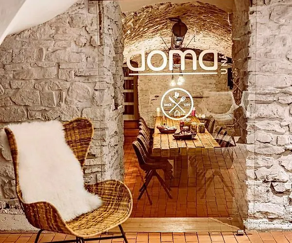 Doma U Nas Boutique & 4*